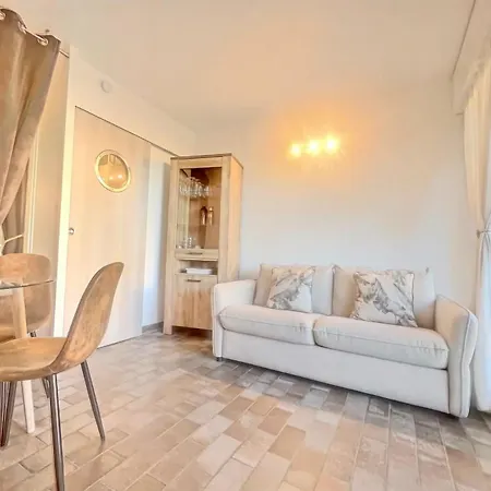 5 Avenue De La Gavine Résidence Parc *