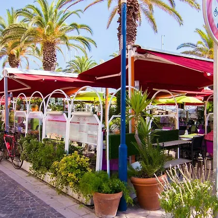 5 Avenue De La Gavine Résidence Parc Appartement Hyères